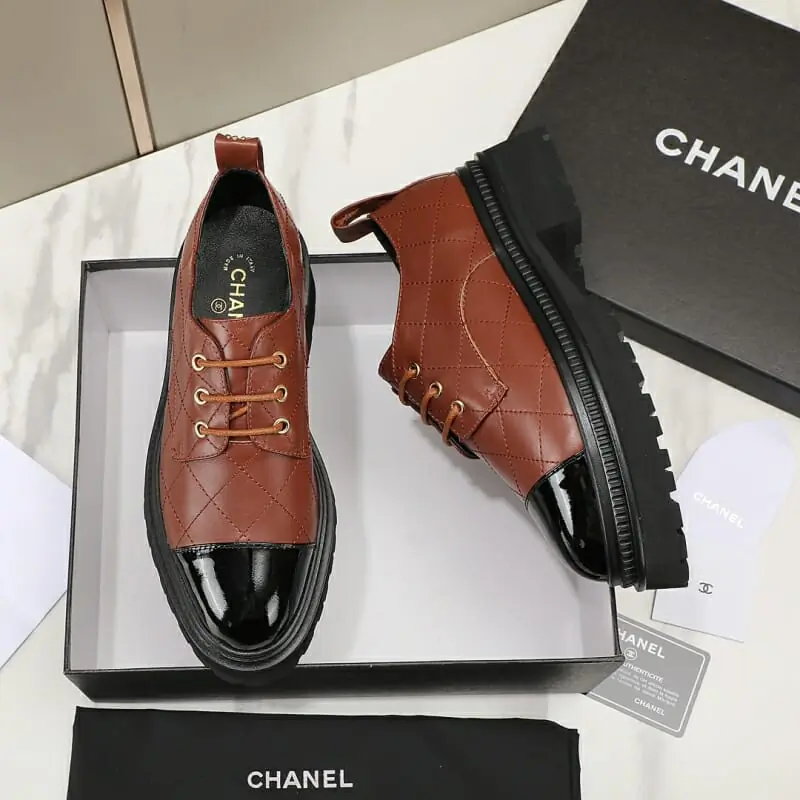 chanel cuir chaussures pour femme s_12669723